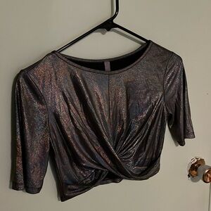 Reflective sparkle shimmer crop twist shirt